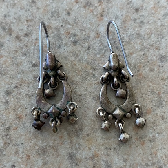 Vintage Dangling Earrings - Picture 3 of 3